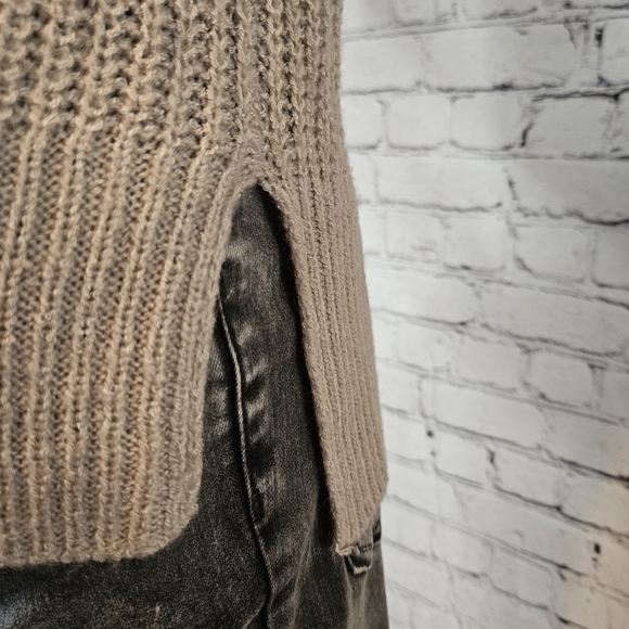 Cage silver choker sweater size small - Picture 4 of 6